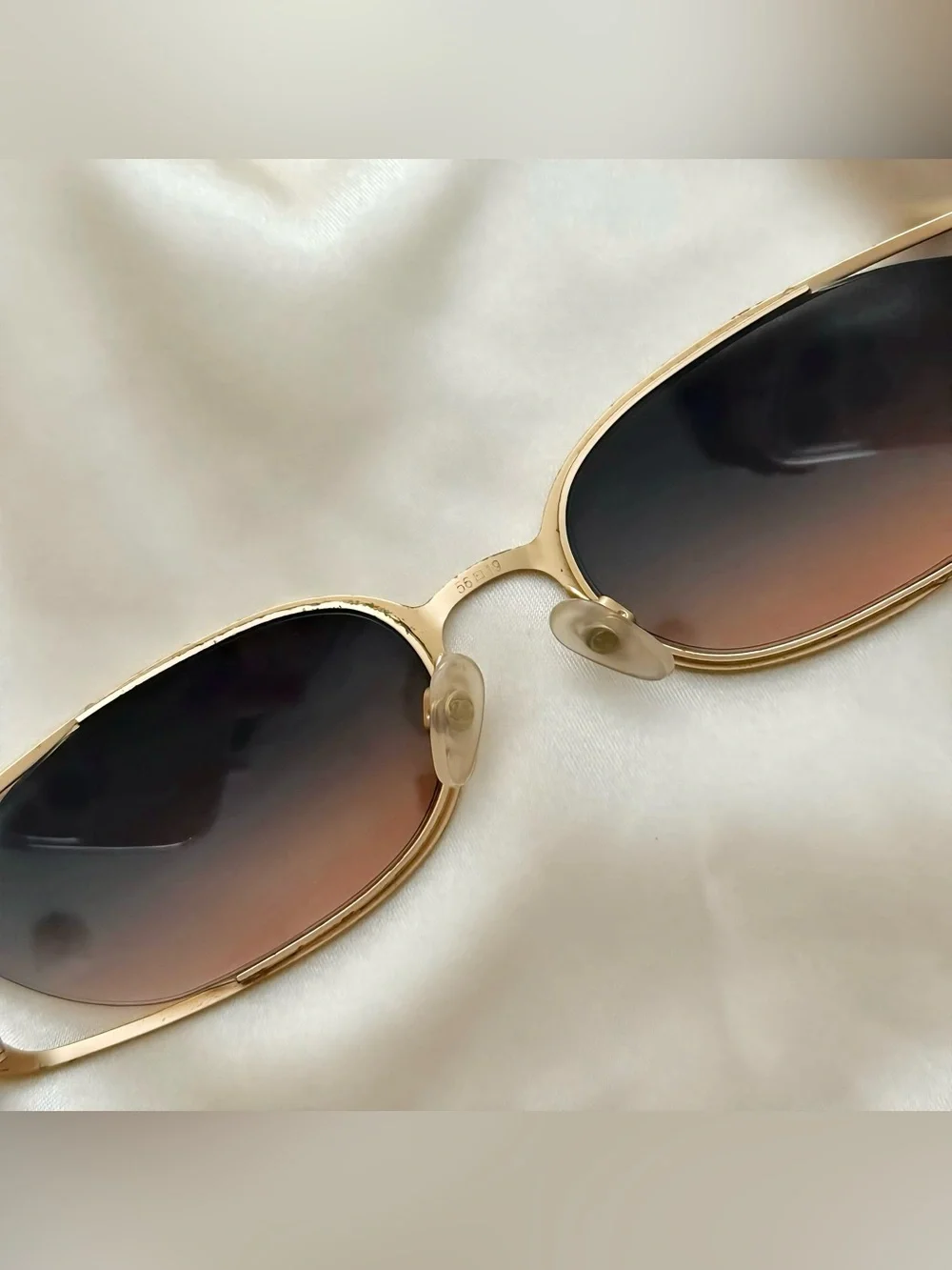 AUTHENTIC VINTAGE CHANEL 4023 C.138 VINTAGE RIMLESS GRADIENT CC LOGO SUNGLASSES